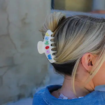 MOTHER claw clip // rainbow