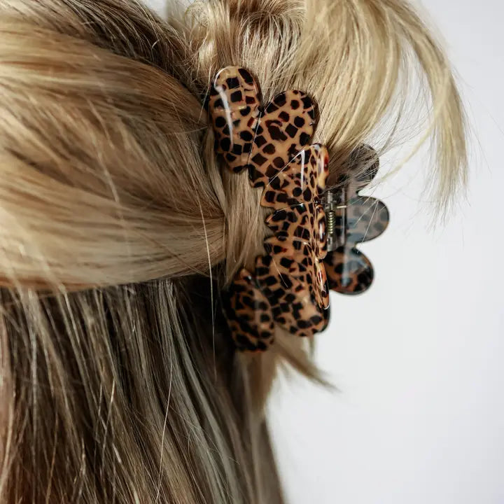 scalloped hair clip // leopard