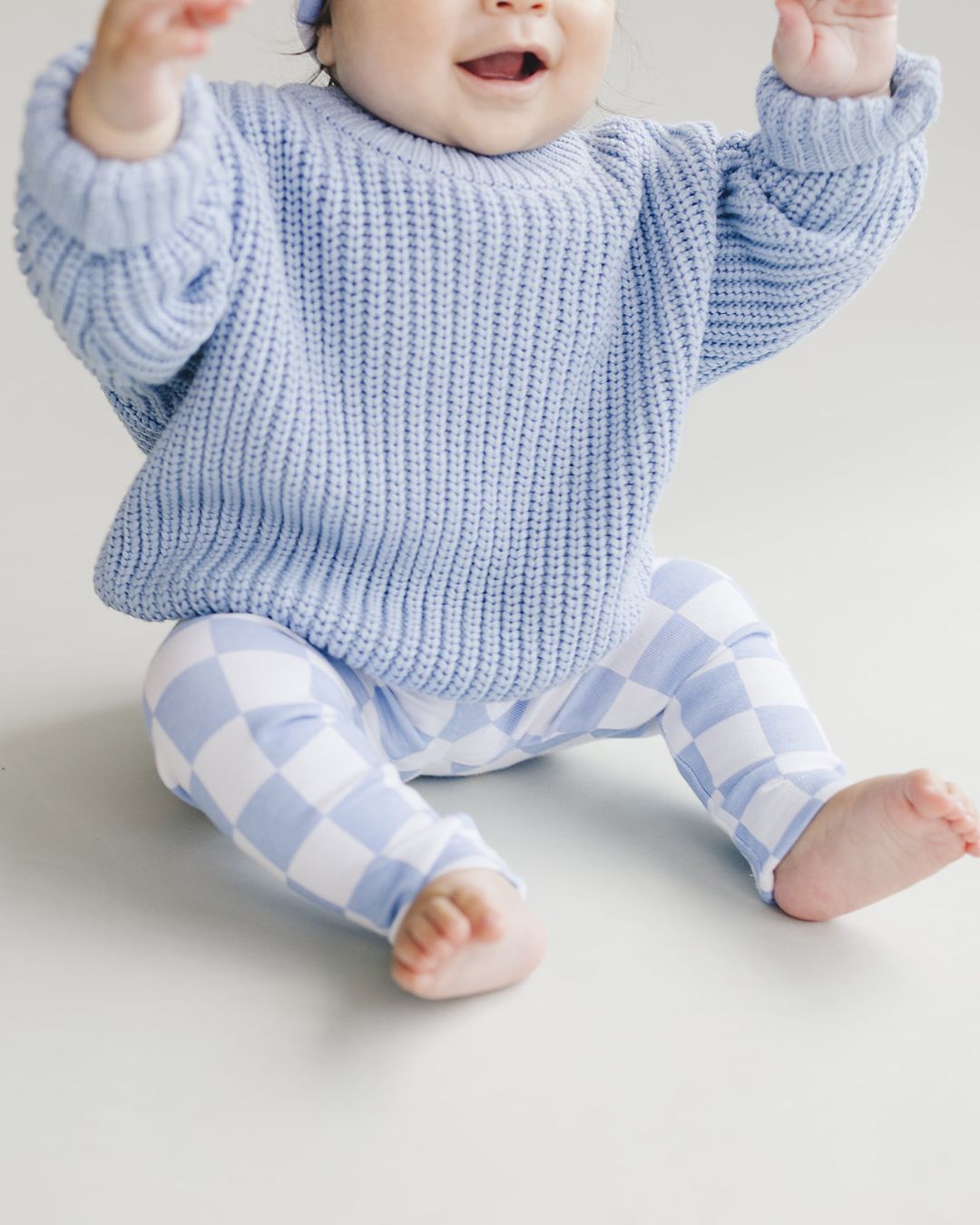 checkered leggings // blue