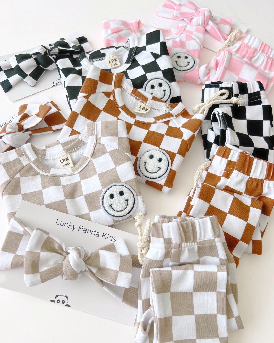 checkered smiley lounge set // latte