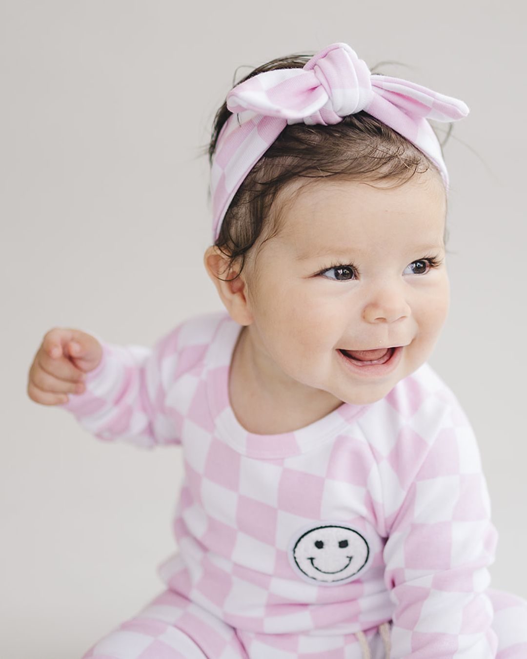 checkered smiley lounge set // pink