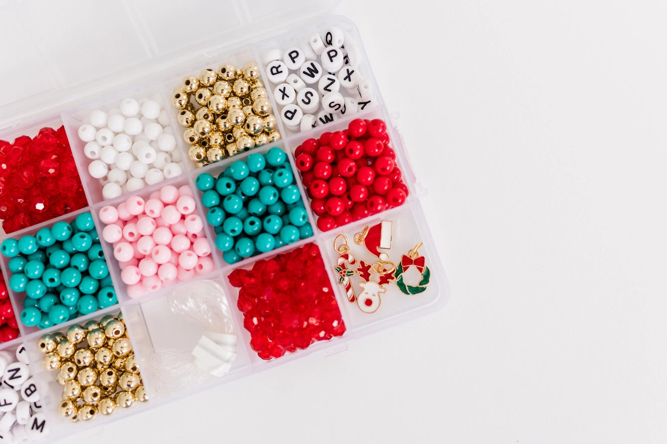 diy stretchy bracelet kit // christmas merry and bright