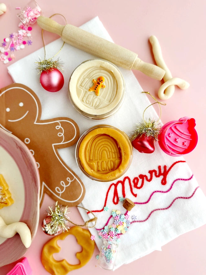holiday cookies kid-dough play kit
