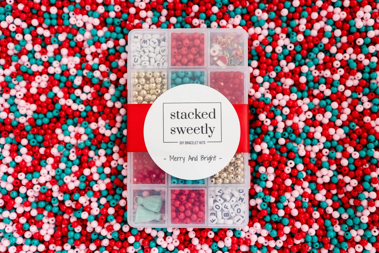 diy stretchy bracelet kit // christmas merry and bright