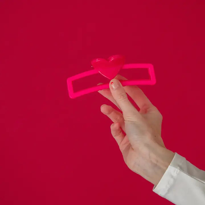 XL pink heart claw clip