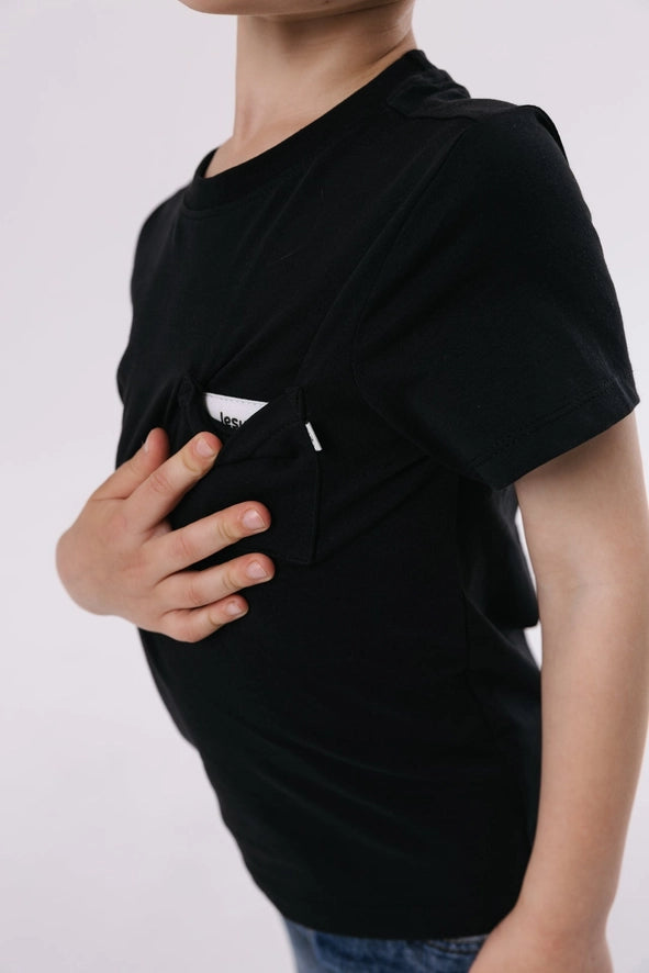 prayer pocket tee // black