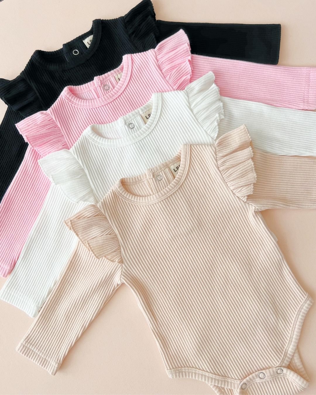 ribbed flutter sleeve bodysuit // pink