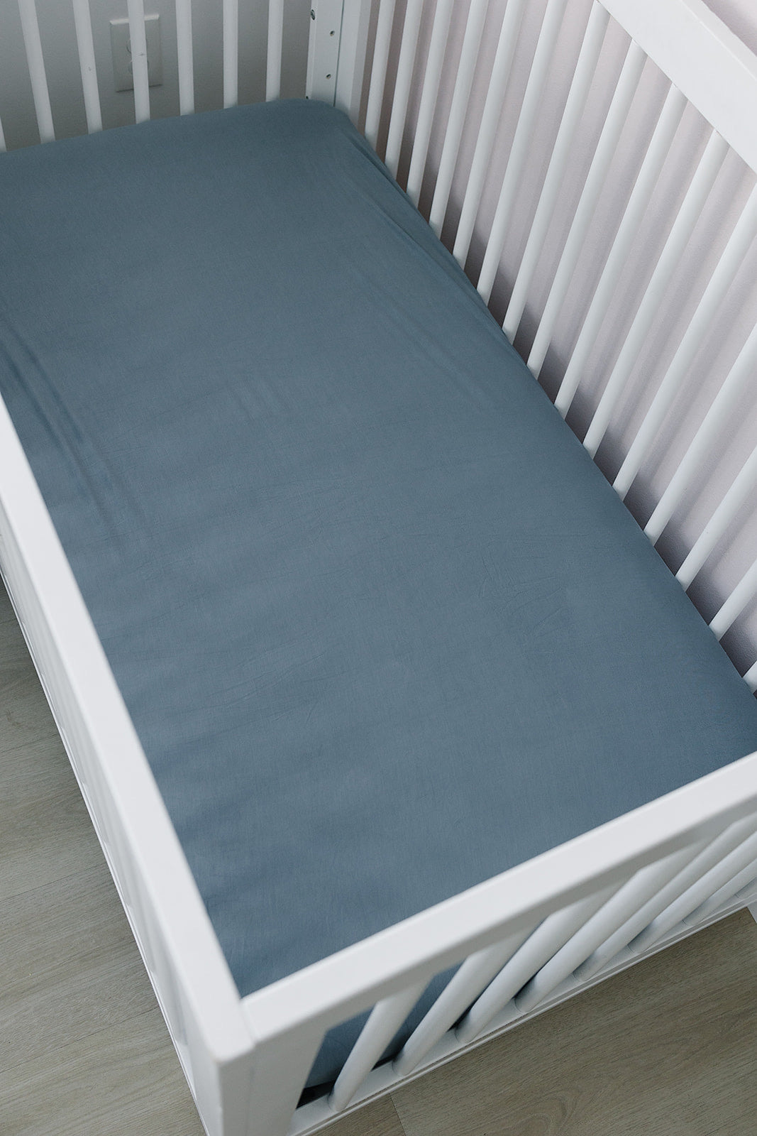 bamboo stretch crib sheet // dusty blue