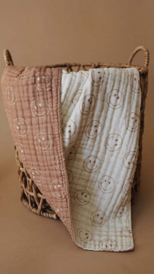 muslin quilt // tan + ivory smile