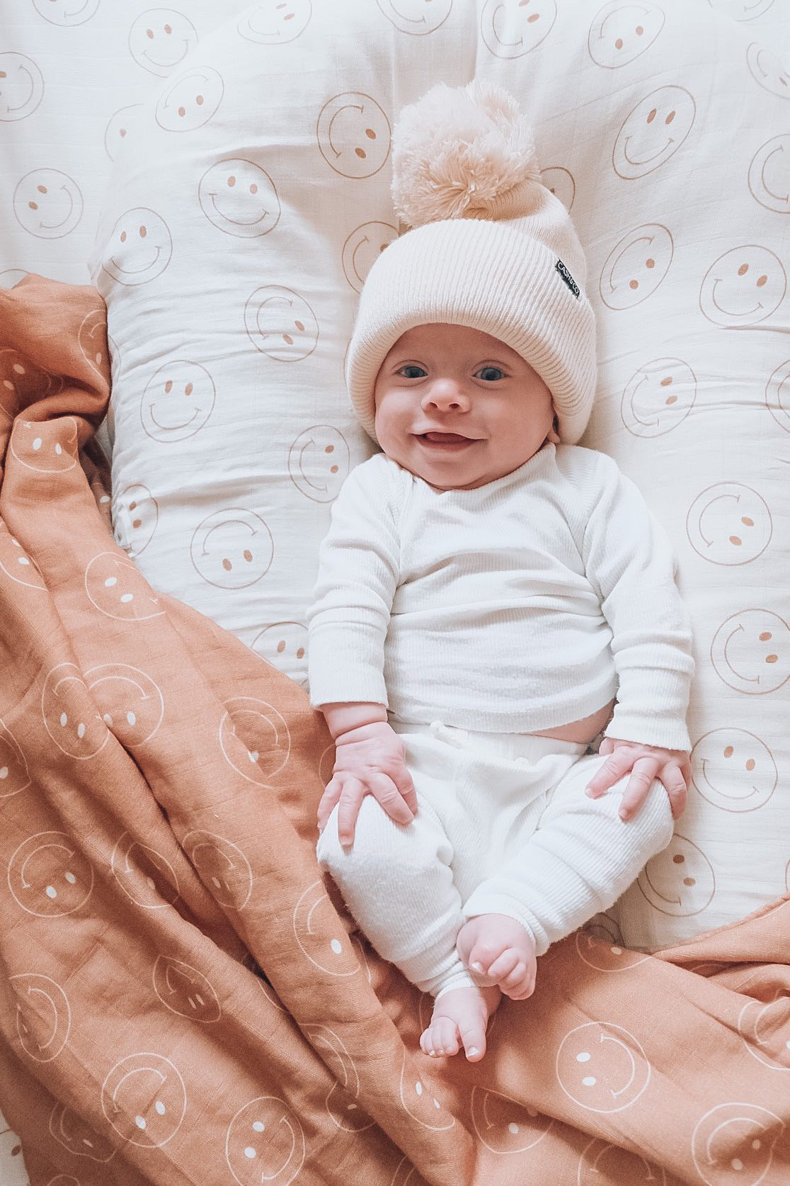 muslin crib sheet // ivory just smile