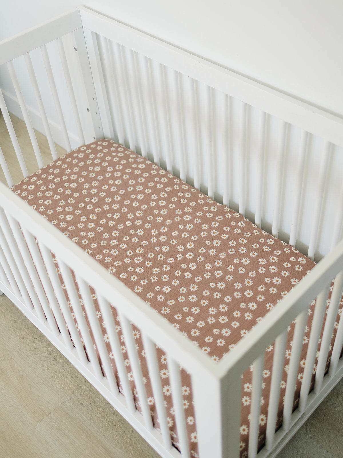 muslin crib sheet // mauve daisy