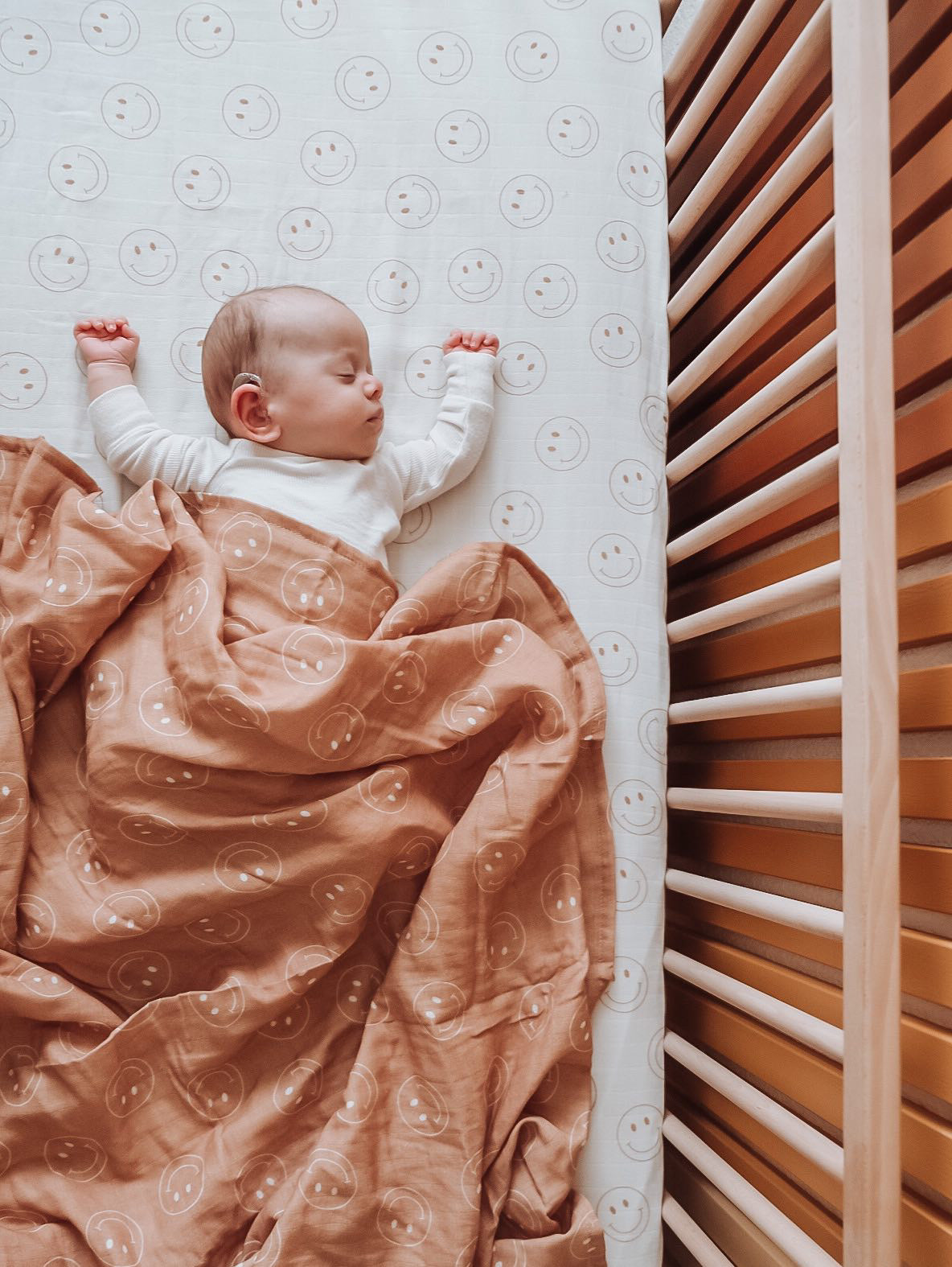 muslin crib sheet // ivory just smile