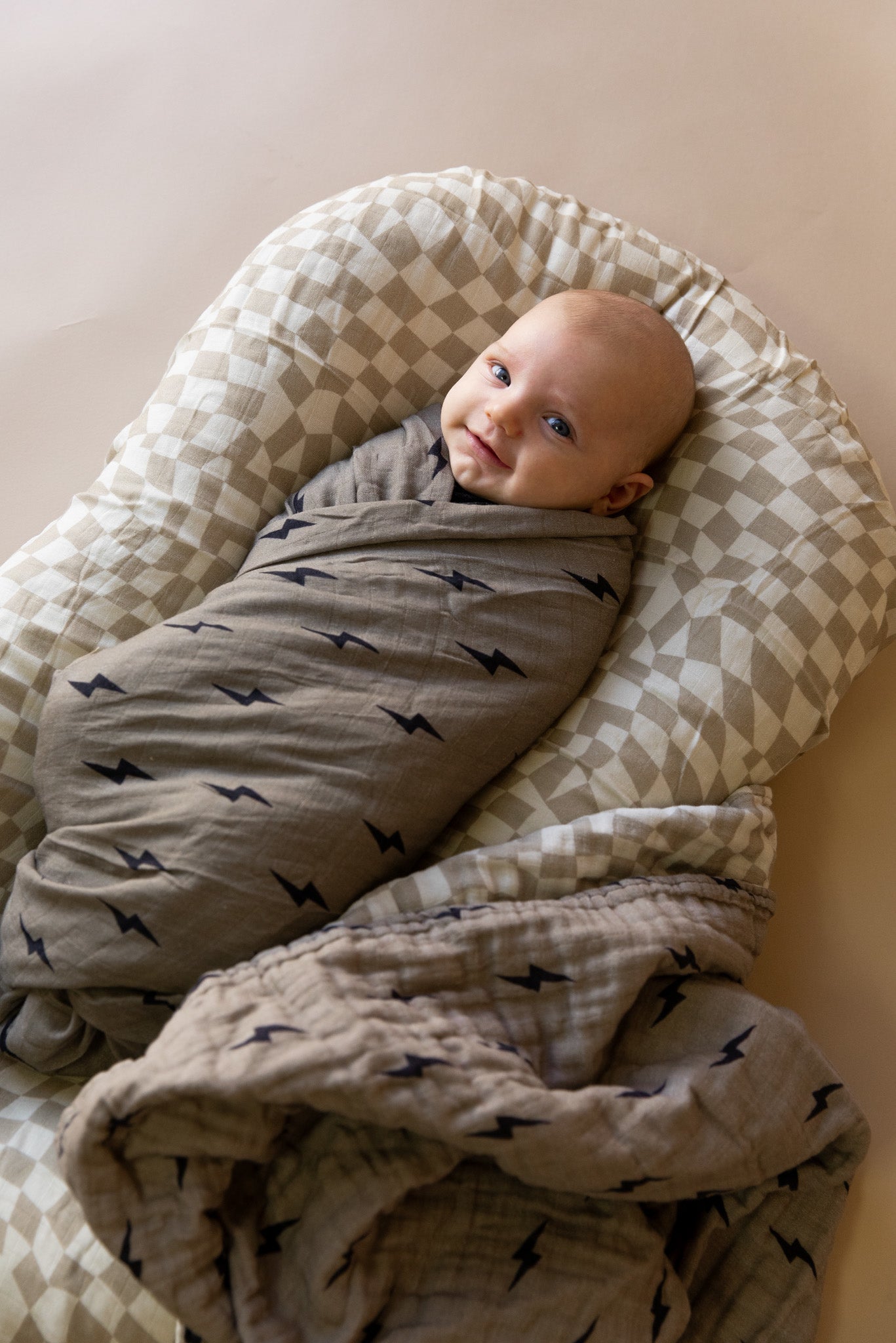 muslin quilt // lightning bolt + wavy checkered