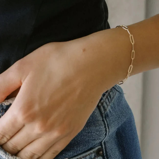 gold paper clip chain bracelet // women's