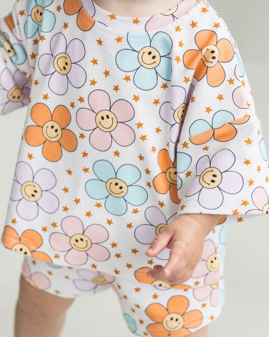 shorts set // smiley daisies (*AVAILABLE IN EXTENDED SIZING UP TO 8/9*)