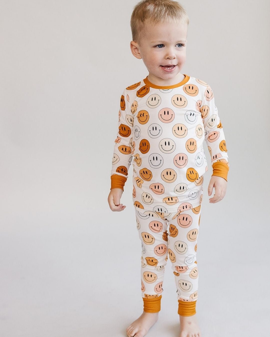 mixed coppers smiley bamboo pajamas // LONG-SLEEVE TWO-PIECE SET