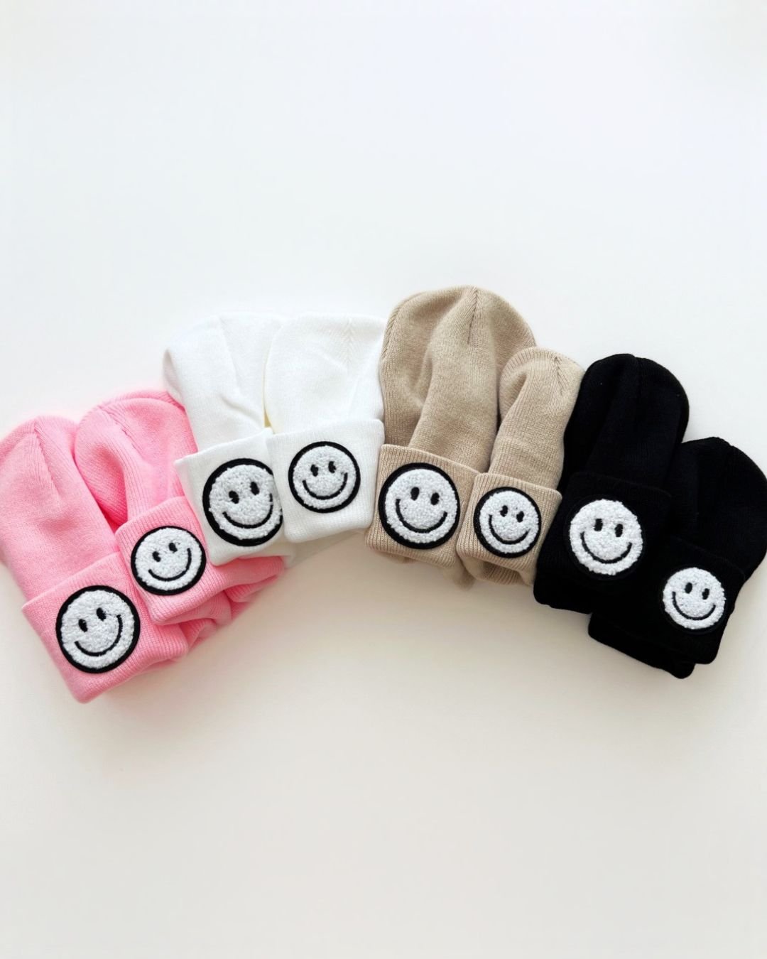 smiley beanie // black