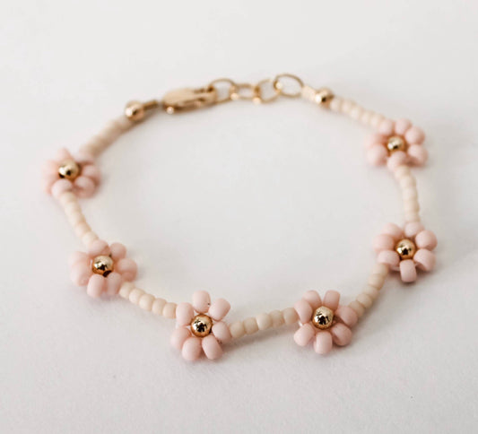 baby/toddler bracelet // pale pink daisy